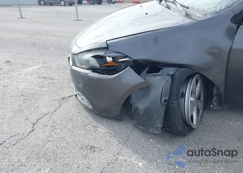 2016 Dodge Dart Sxt z USA, uszkodzony, nr VIN 1C3CDFBBXGD531300